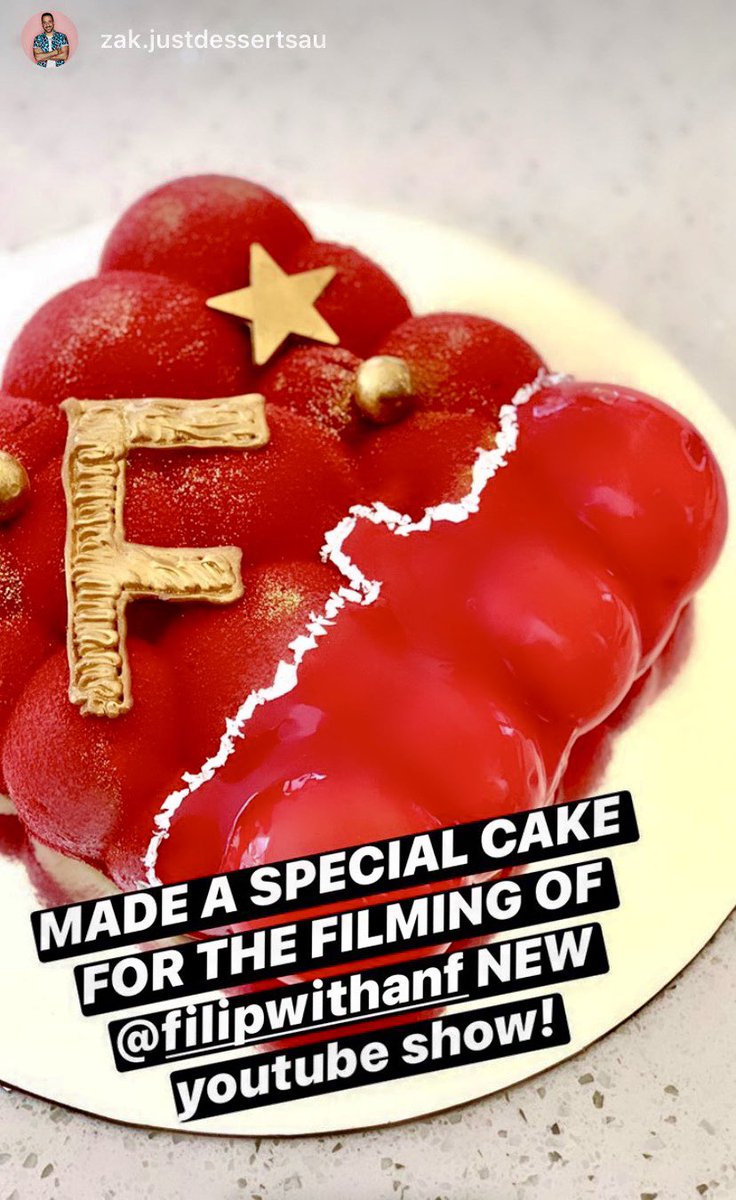 Omg <a href="/zakjustdesserts/">zak antoniou</a> made me a cake for premiere episode on YouTube this Wednesday and I couldn’t eat it 😭 it looks soooooooo good! I want!!!
