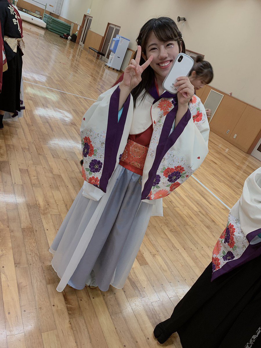 20_otasuke's tweet photo. ⚡️メンバー紹介3人目⚡️
実はこのアカウントを開設することになったのも彼女の発案のおかげなんです💡
アイデアマンでしっかり者で優しくて、、ぴかちゅうずの中でお母さんポジやと勝手に思ってます👩🏻
とても社交的で生粋のそでふれ＆よさこいloverの
京炎 そでふれ！京小町 さとはこちら→@ayaya1019 https://t.co/VhrTYumb54