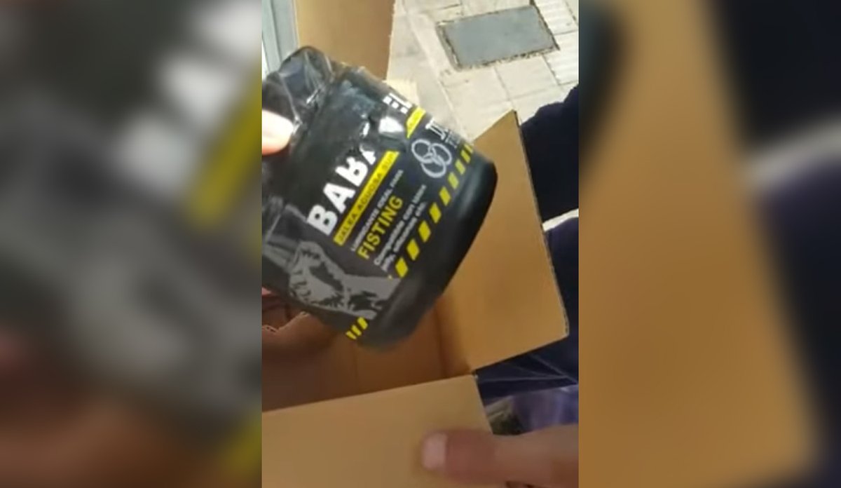 diariohoynet's tweet photo. 😨🔞👀 #LaPlata | #CompraVirtual | #Insólito 

🙄 Compró una consola y le enviaron un gel íntimo

Una platense fue víctima de la más reciente estafa por internet, luego de realizar una compra a través de un sitio web

https://t.co/hbf0jcNAoh https://t.co/ozS2ImVfWW