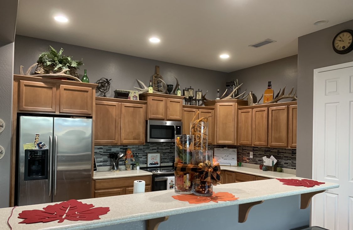 dylanjohnsonn's tweet photo. Before and after cabinets my buddy and i did https://t.co/T8p5Mcdtpr