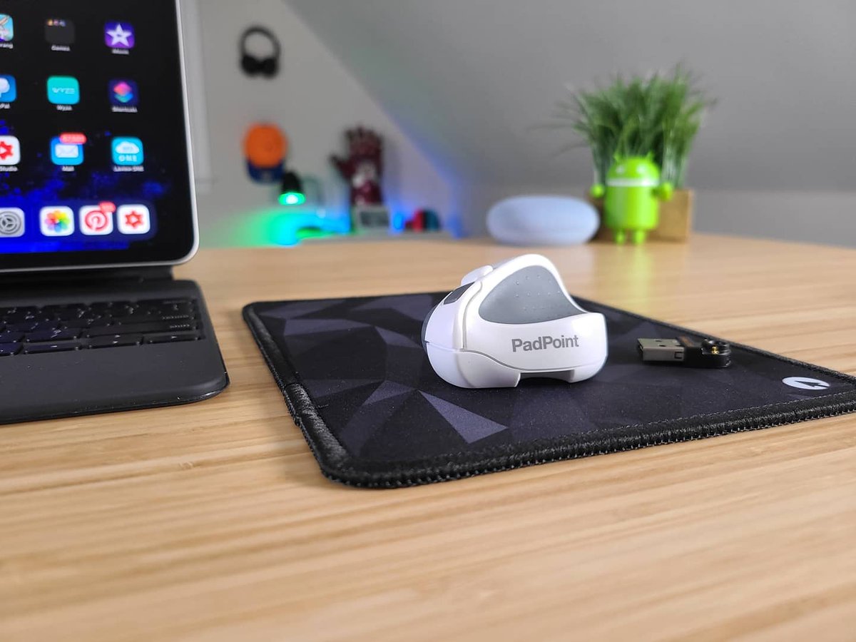 AvgTechGuy885's tweet photo. This has to be the smallest mouse I've ever seen... Can't wait to review this one @swiftpoint.global
#padpoint #swiftpoint #averagetechguy #averagetechsquad https://t.co/fHUfVPI4MT