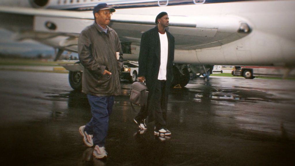 ESPNNBA's tweet photo. "When my father got killed, he became like a father figure to me."

The bond between MJ and Gus Lett was special ❤️ #TheLastDance https://t.co/E05i5xXjMs