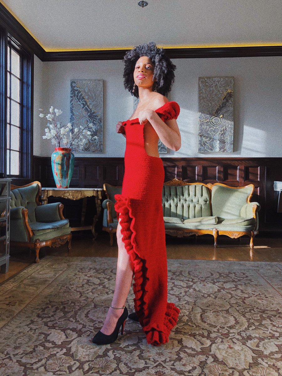 themaddymini's tweet image. So prom was cancelled, due to coronavirus, but I was not going to let that stop me from CREATING the prom dress of my dreams. 

8 balls of yarn, 1 crotchet needle, and a couple days later...