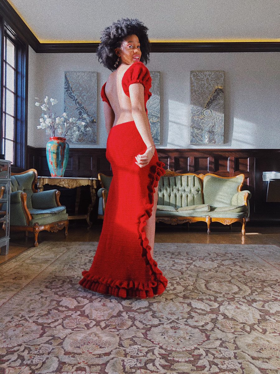 themaddymini's tweet image. So prom was cancelled, due to coronavirus, but I was not going to let that stop me from CREATING the prom dress of my dreams. 

8 balls of yarn, 1 crotchet needle, and a couple days later...