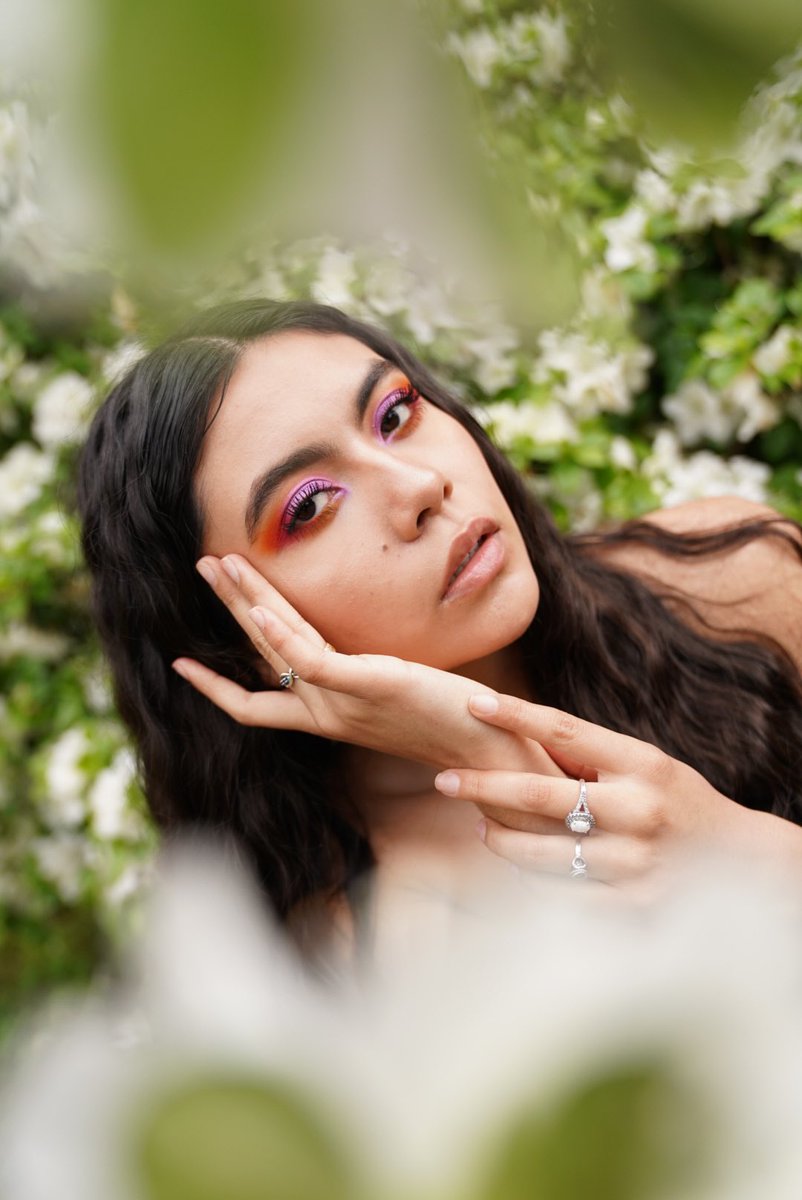 renzo_fght4more's tweet photo. Creative Photoshoot 📸 Literally thought of this idea at the last second! So happy how it turned out! 🙌🏻 Also showing you the raw photo here! Let me know what you guys think 💭 https://t.co/3G3va1FUJv