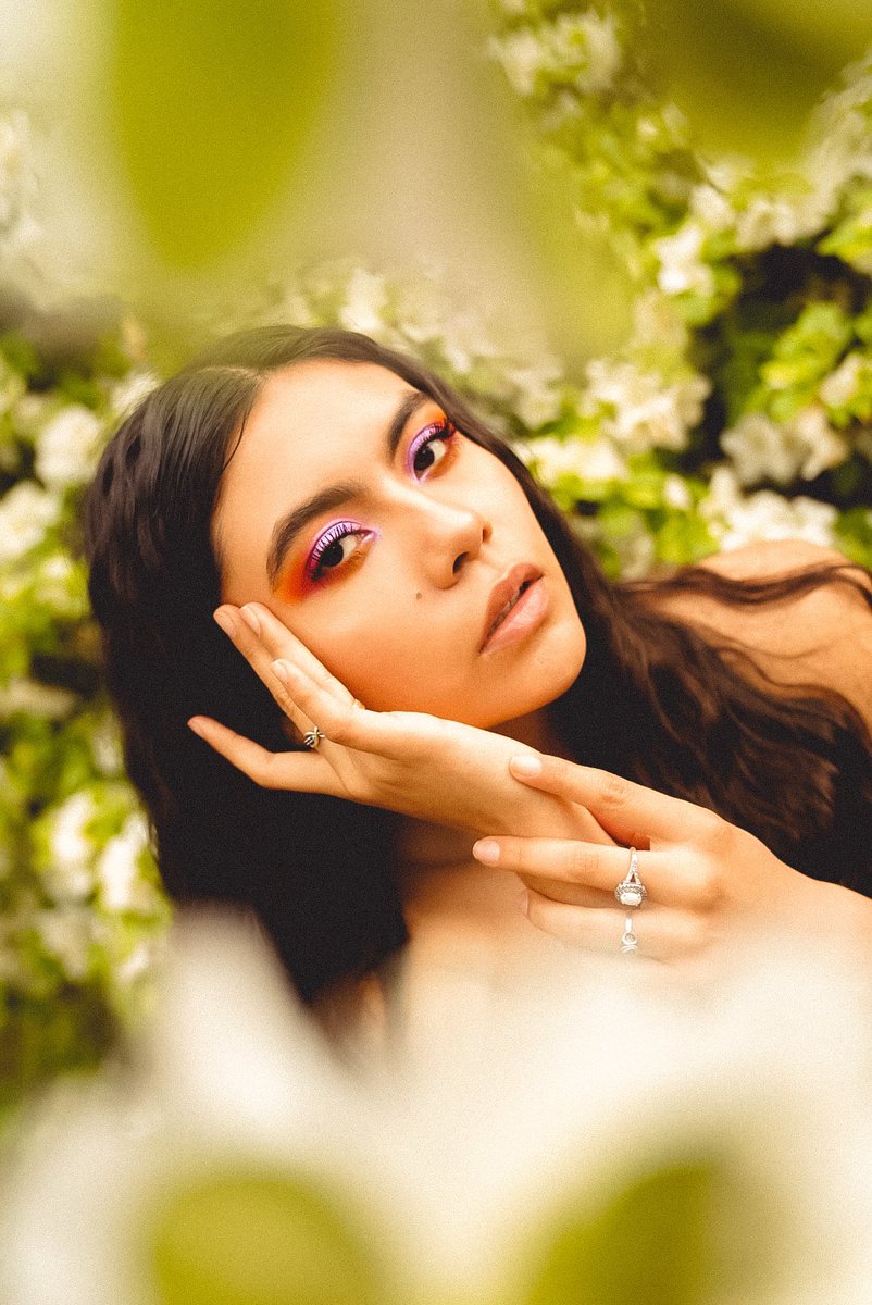 renzo_fght4more's tweet photo. Creative Photoshoot 📸 Literally thought of this idea at the last second! So happy how it turned out! 🙌🏻 Also showing you the raw photo here! Let me know what you guys think 💭 https://t.co/3G3va1FUJv