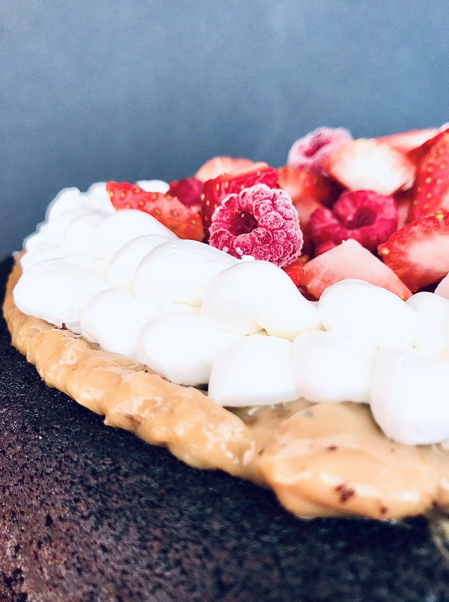 floarteaga's tweet photo. Me lancé con un emprendimiento y simplemente no conozco otra forma de hacer las cosas que con todo el corazón. Me ayudarían muchísimo con un RT y seguir en Instagram.
PD: también pueden visitar la página web https://t.co/nNXNUHMHJB https://t.co/rtZBPPn4e6