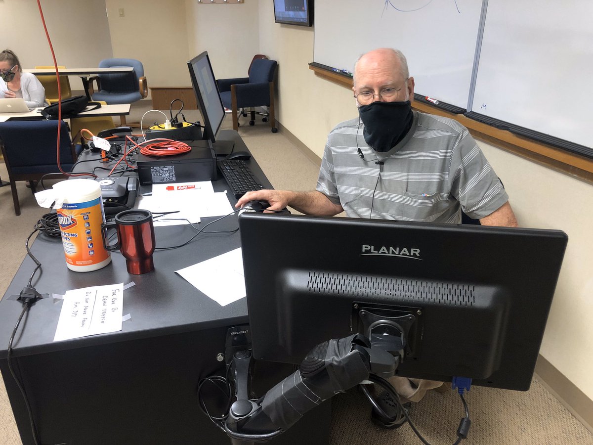 DeanMikeBarry's tweet image. Behind the scenes at today’s @STCL_Houston Celebration of Graduates.  Thank you to the whole South Texas team for pulling off an amazing commemoration for our students.  Great team, great teamwork!  #STCLGrad