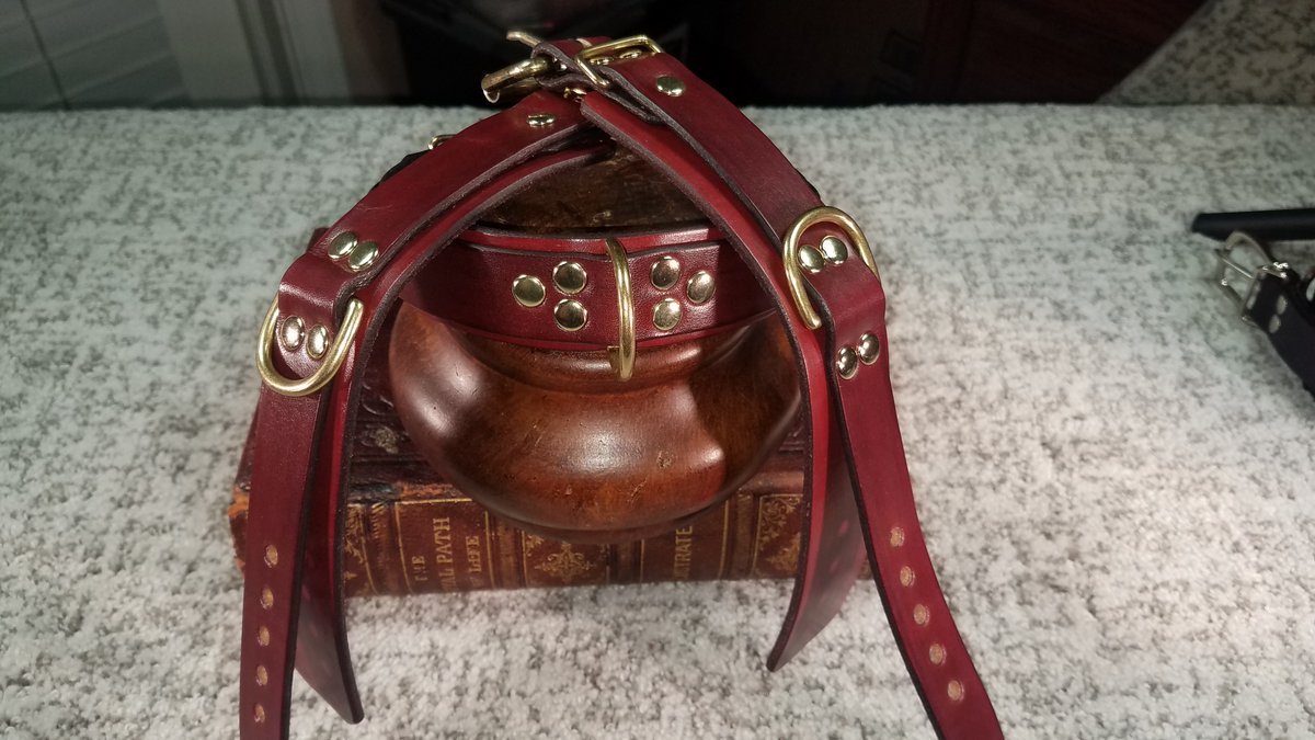 DominionLeather's tweet photo. Just finished a gorgeous narrower set of Antique Mahogany cuffs and coll set for a customer #bdsm #bondage #leather #cuffs #collar #restraints https://t.co/zl13PzgpX8