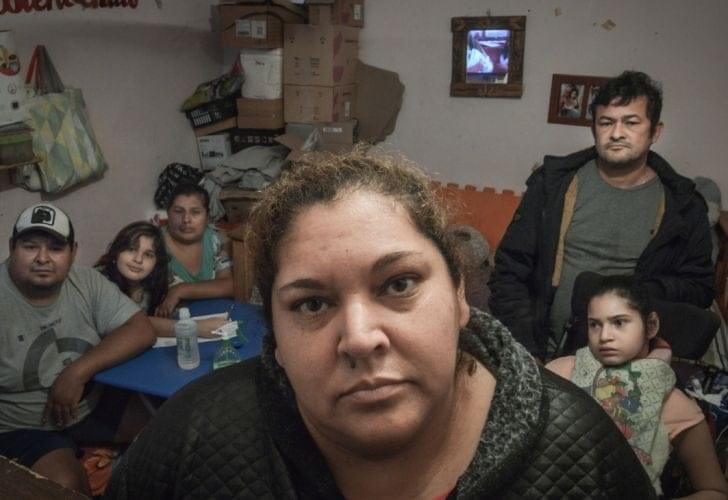 CasaGatica's tweet photo. En este tiempo de dolor y tristeza enviamos nuestro abrazo fraterno a lxs familiares, compañerxs y amigxs de Ramona Medina, militante de La Garganta Poderosa, referenta del barrio Padre Mugica (ex Villa 31) y una de las personas que denunció la falta de agua #LarretaEsResponsable https://t.co/8ywIr36qDr