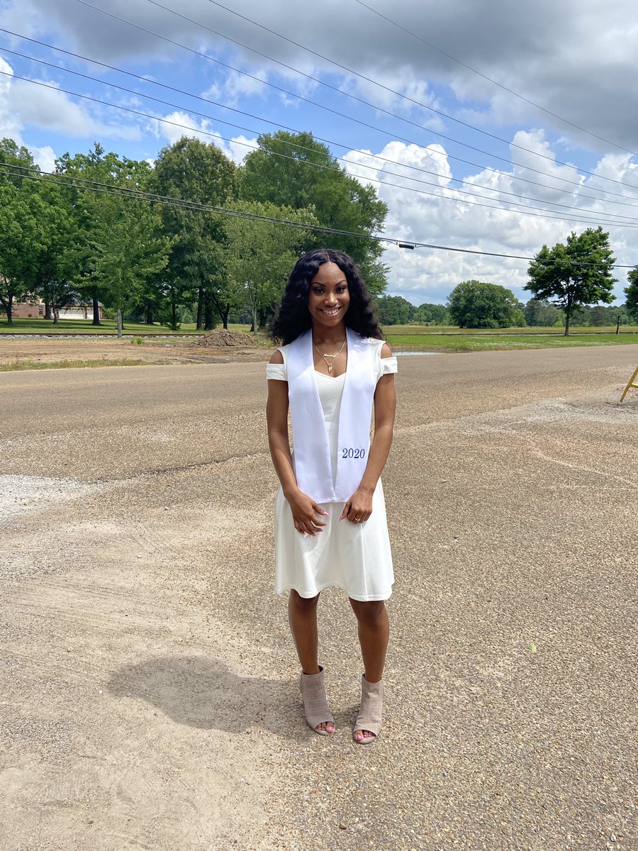 KHALEEAHJ's tweet photo. “How lucky I am to have something, that makes saying goodbye so hard.” Time really flies say hello to your GHS graduate and New member of #THEEILOVE🐯🥳💪🏾💙🥰 #ghsalumni https://t.co/OqIIpFePqY
