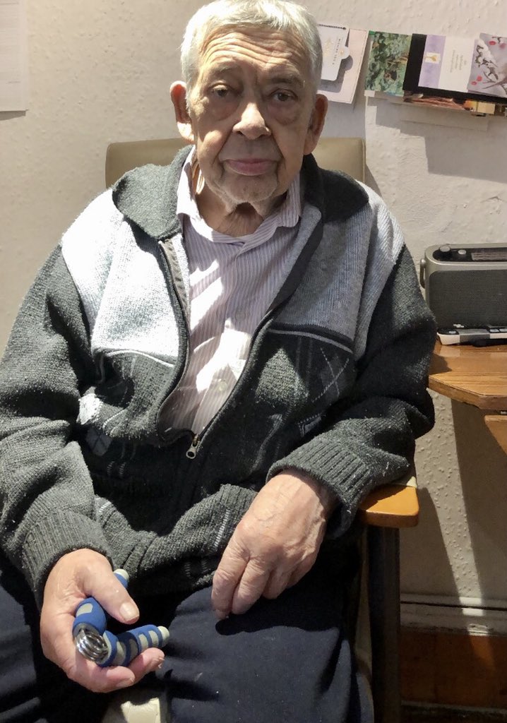 Rita_Dunne's tweet image. #COVID19 #lockdown #EasingLockdown @HSELive @paulreiddublin @SimonHarrisTD Before &amp;amp; after Covid for my elderly Dad, please I know we’re all sick of staying safe at home, but think of your older relatives please 😷