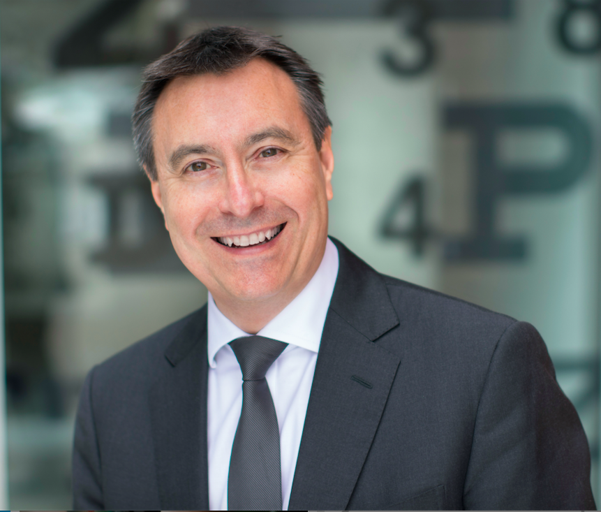 PowerYourDream's tweet photo. Dr. Lyndon Jones (@lwj_63) from @COREeyenews  weighs in on #contactlens wear amid #COVID19. From a peer-reviewed paper to resources for ODs. tune in to find out what is misinformation and what's not. #optometry Wed 5/20 9PM ET https://t.co/GPfeD6LsbE https://t.co/GMy0JHt75u
