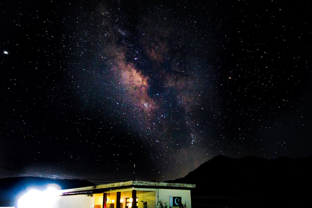 LifeLensScape's tweet photo. The night Sky at Ghaljo, a town in Orakzai Agency, KPK, Pakistan which is currently the summer administrative capital of Orakzai Agency located in Upper Orakzai Tehsil. The winter administrative capital is upper orakzai, Ghotak Eisa khel.
Credits: @saad_2761 
#BeautifulPakistan https://t.co/rh4hJnC8ZN