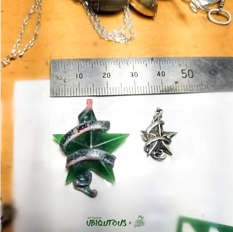 Mr_BAEKHOBEARD's tweet photo. Coming SOON💕 

➖

✔️Necklace
✔️Earrings
✔️Key Chain (small &amp; large)

➰100% hand made
➰Allergy-free
➰made in U.S.A

#뉴이스트 
#백호 
#강동호
#NUEST
#BAEKHO
#Pinky_Swear https://t.co/SzFl4KQvYJ