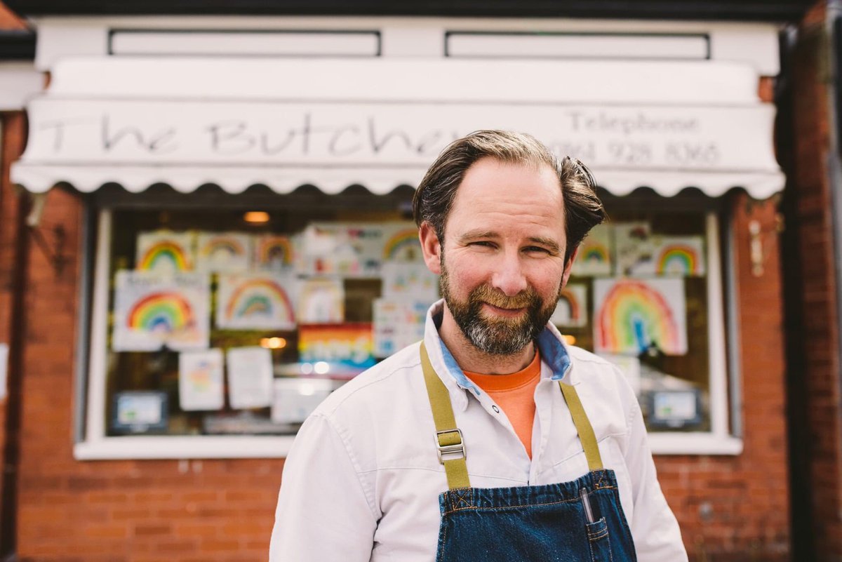 ailsabeephoto's tweet photo. One butcher and his windows of rainbows ♥🌈

#butcher 
#butcherboy
#rainbowwindow 
#shoplocal https://t.co/h2PoSaLeGi