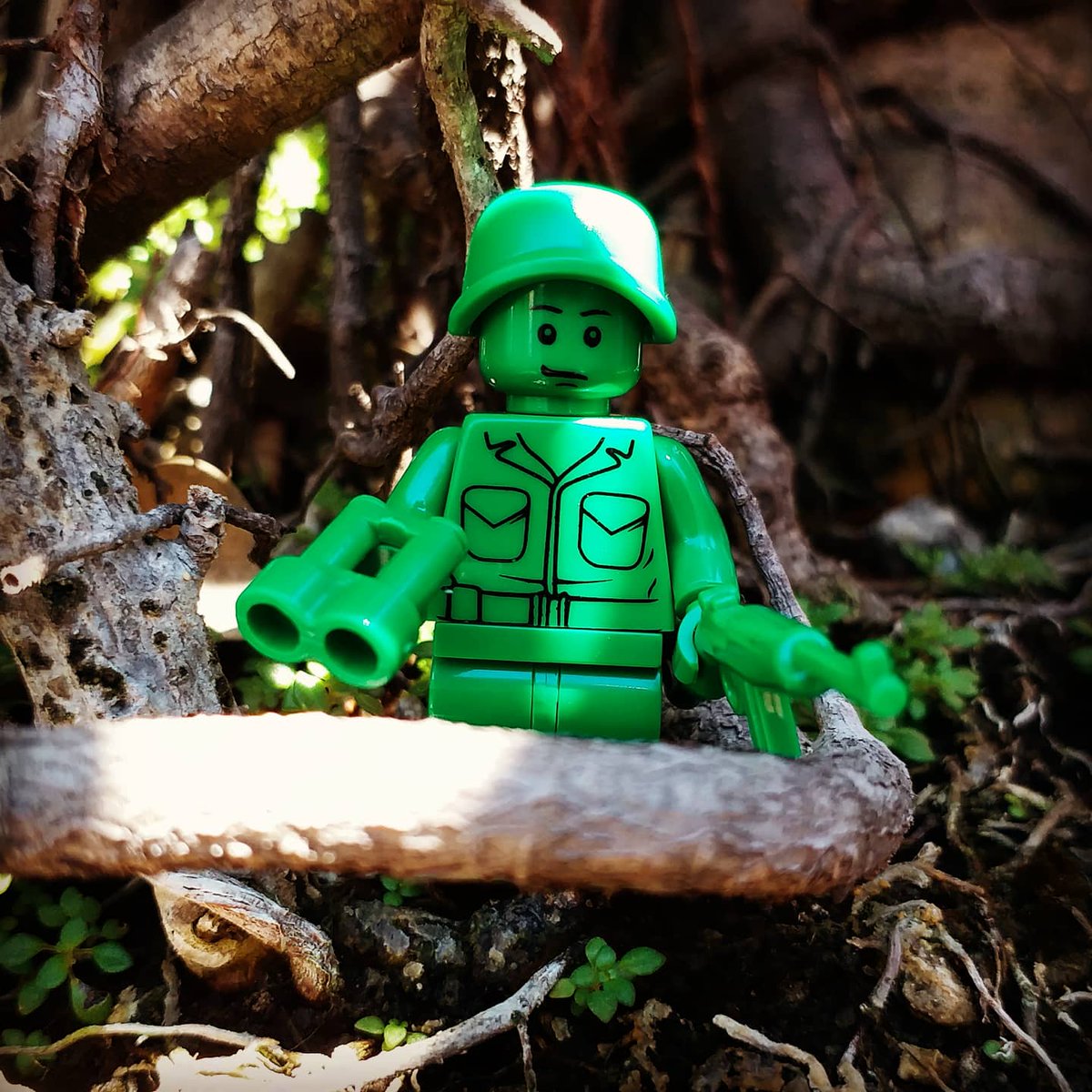 jpltoyexp's tweet photo. Subscribe on YouTube: JPL Toy Experience

#jpltoyexperience #photography #legoknockoff #lego #legophotography #toys #toyphotography #legocollector #legocollection #minifigure #legominifigure #ToyStory https://t.co/7pOKpP5fkf
