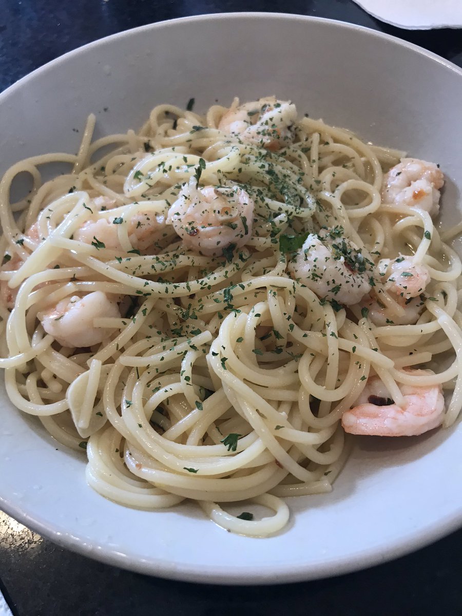 markymark39's tweet image. Still working thru #SymonDinners as presented by @chefsymon (with a ‘Y’ lol). Last night was Shrimp Scampi from the 4/10/20 broadcast if I recall correctly. Able to get some fresh parsley and basil from the just started garden too...