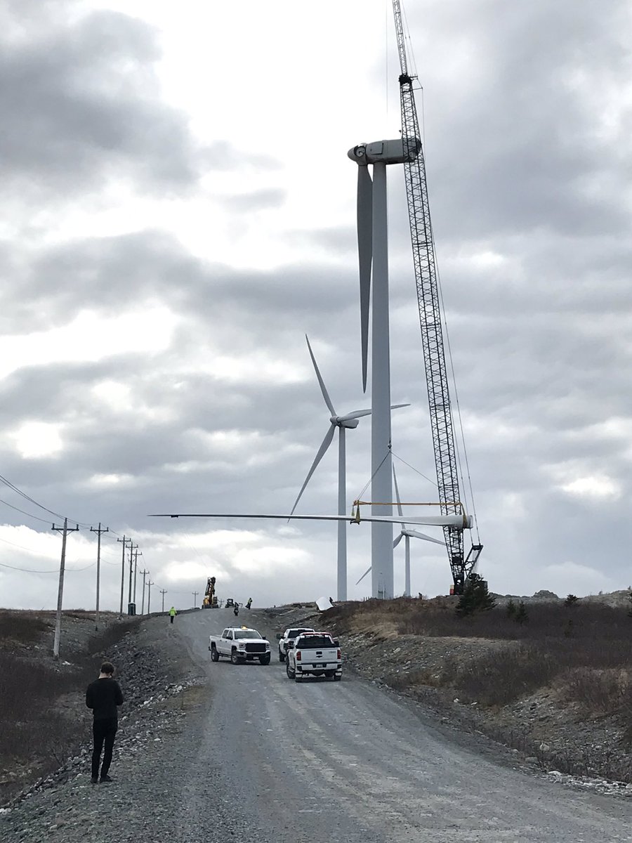 stalebreadzine's tweet photo. Energy nerds, check this out: we witnessed the instillation of a wind turbine blade in Fermeuse today. So cool
#DecarbonizeNL #energyhumanities #tourismNL https://t.co/pnosyduumZ