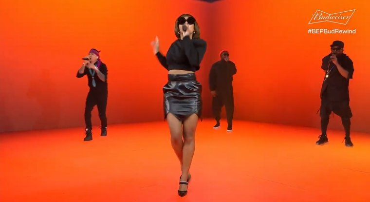 dannysthilld's tweet photo. Black Eyed Peas fez live ontem,eles performaram vários hits históricos do grupo.#BEPBudRewind

#DomingoDetremuraSDV https://t.co/22TiP3xZaA