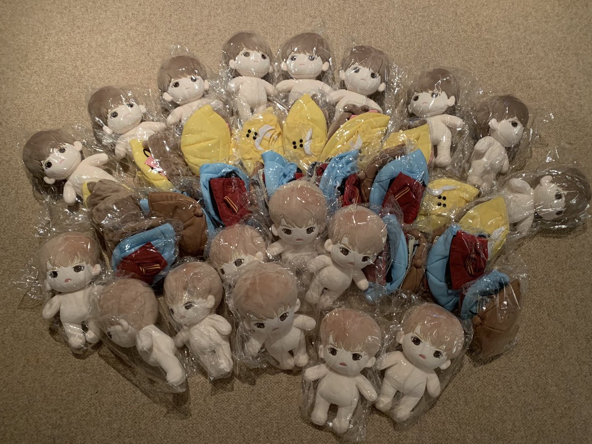 Babyleechan_'s tweet photo. 🧸 ready to ship 50+ dolls please contact a GOM to order for your own benefit ♥️ #babyleechanupdates #babyleechan_ #babyhansol_
#babyleechan_
#ตลาดนัดสวนแครอท #ตลาดนัดเซเว่นทีน #ตุ๊กตาเซบ #seventeendoll #DINO #디노 https://t.co/M2gydvku69