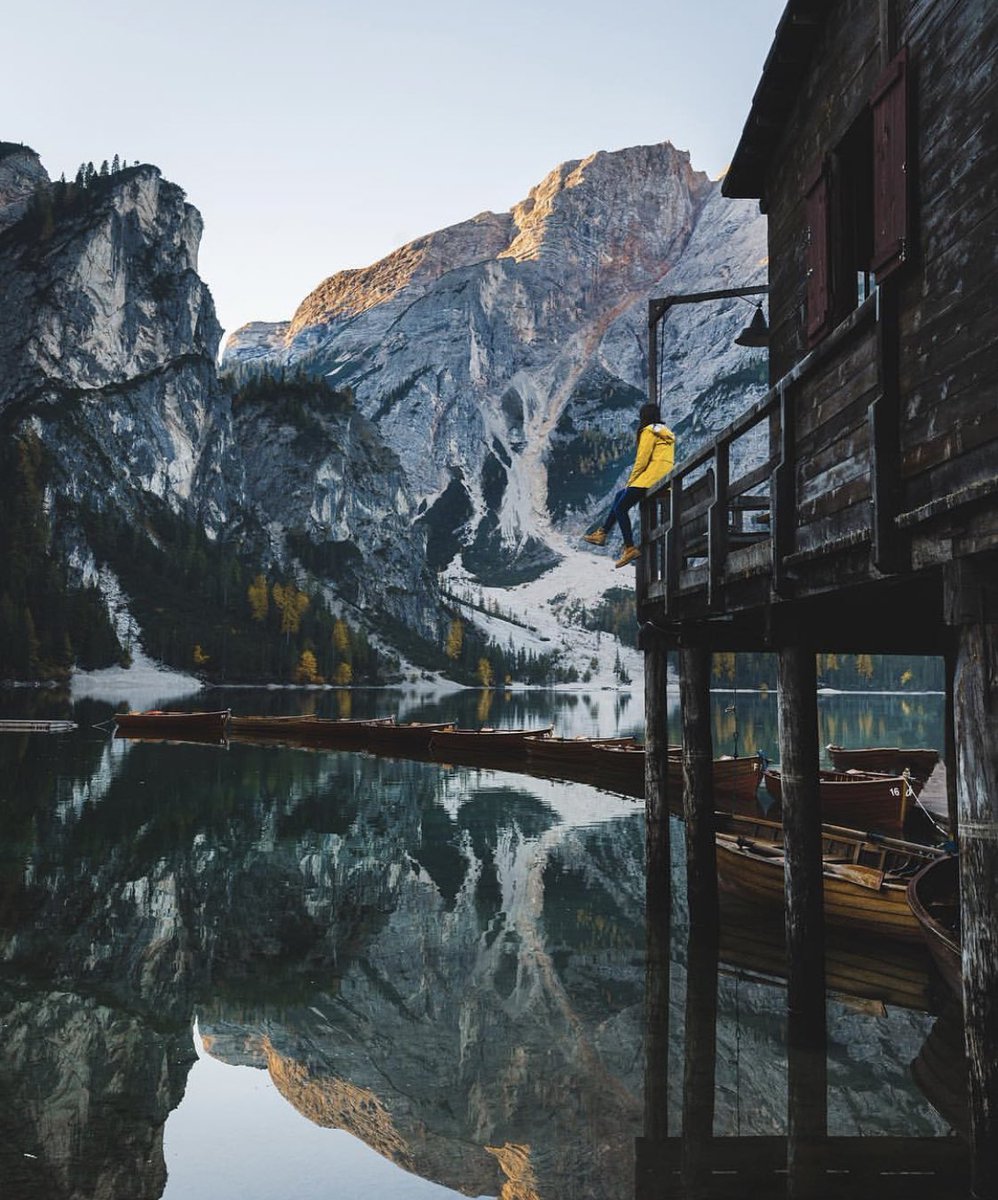 MDestinationz's tweet photo. Lago Di Braies, Italy 🇮🇹 
Via: Braybraywoowo https://t.co/2Qx81bXP7i