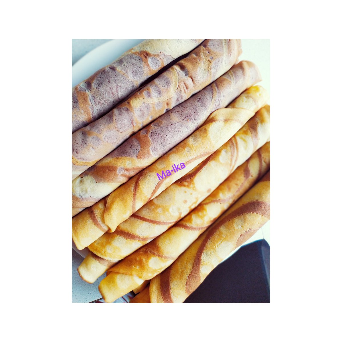 maika_job's tweet photo. Just offline quelques heures, et bam tu reviens ça parle de crêpes partout 🙌🏾
Je fais donc maintenant comment des crêpes ci? 😣
#Wandayance https://t.co/Kx6RdPbRVr