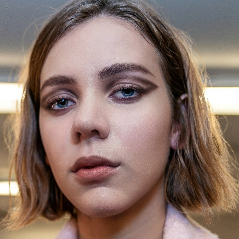 nibastudios's tweet photo. More graphic 👁 BTS #nyfw #kimshui #ss20 #nyfwphotographer #maccosmetics #graphiceyeliner #graphiceye https://t.co/z6lhg2hT1J https://t.co/K8h6MsdTMT