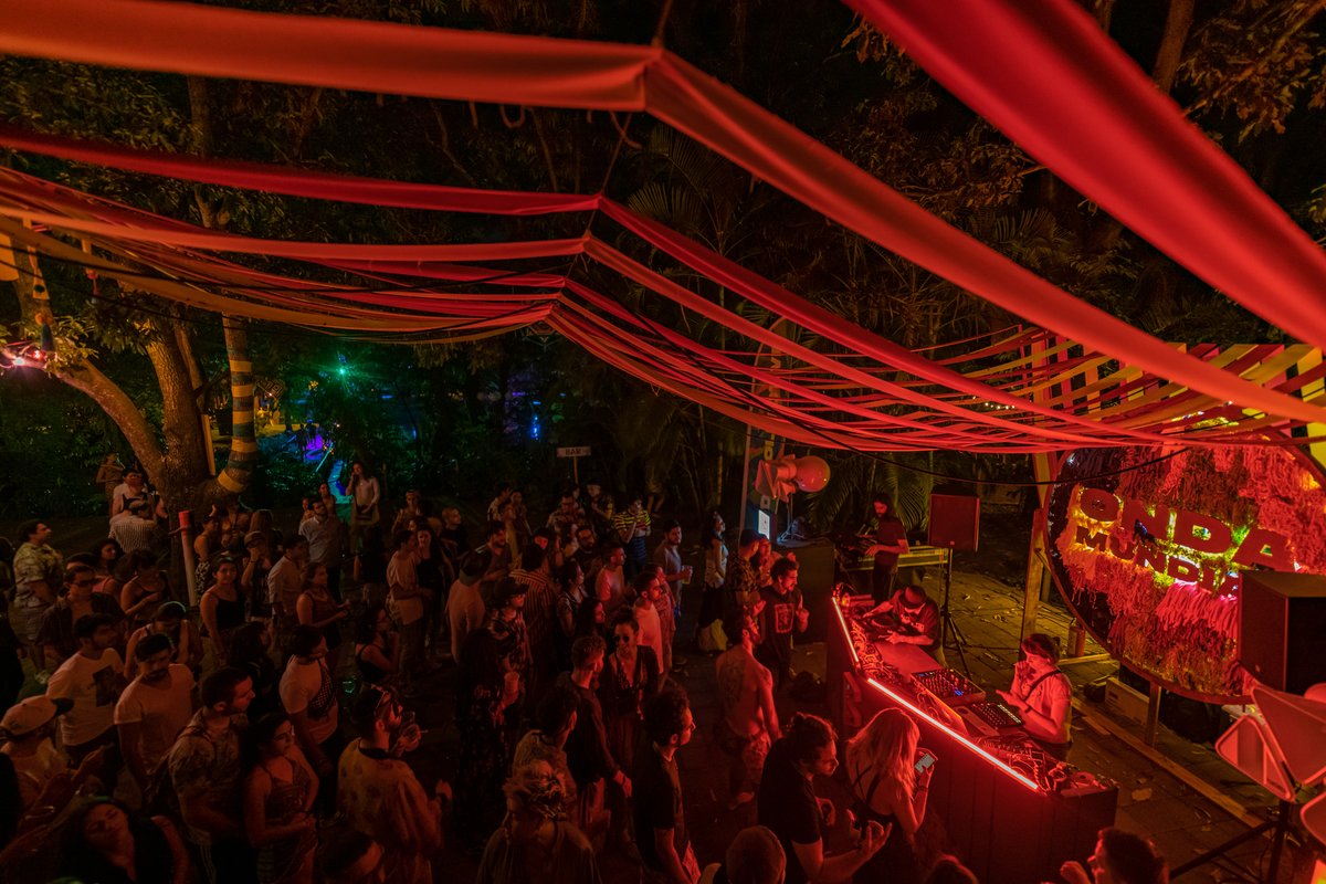 ¿Qué show te gustaría revivir para que disfrutes desde casa? Masters at Work, @davidaugustx, <a href="/chaosinthecbd/">louis & beans</a> o Barda 🎹🎶