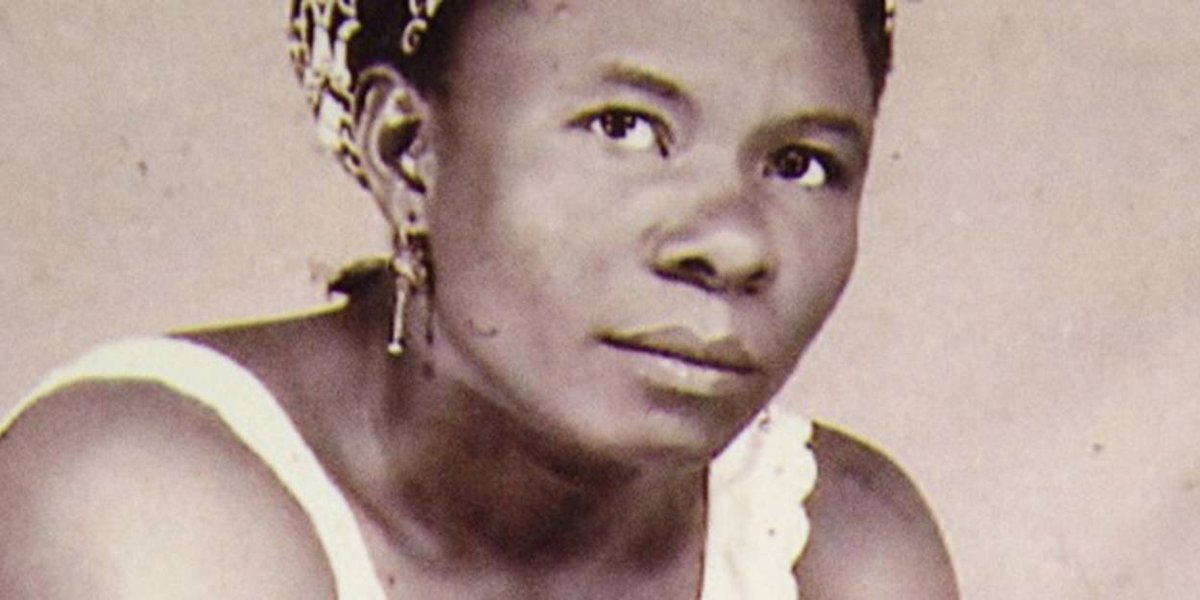 Rose LokissimL’une des premières femmes à devenir soldat d’élite au Tchad, une résistante hors du commun. Face à son opposition à la dictature, elle fut enfermée dans une prison ou elle continua de se révolter. Elle fut assassinée en 1986