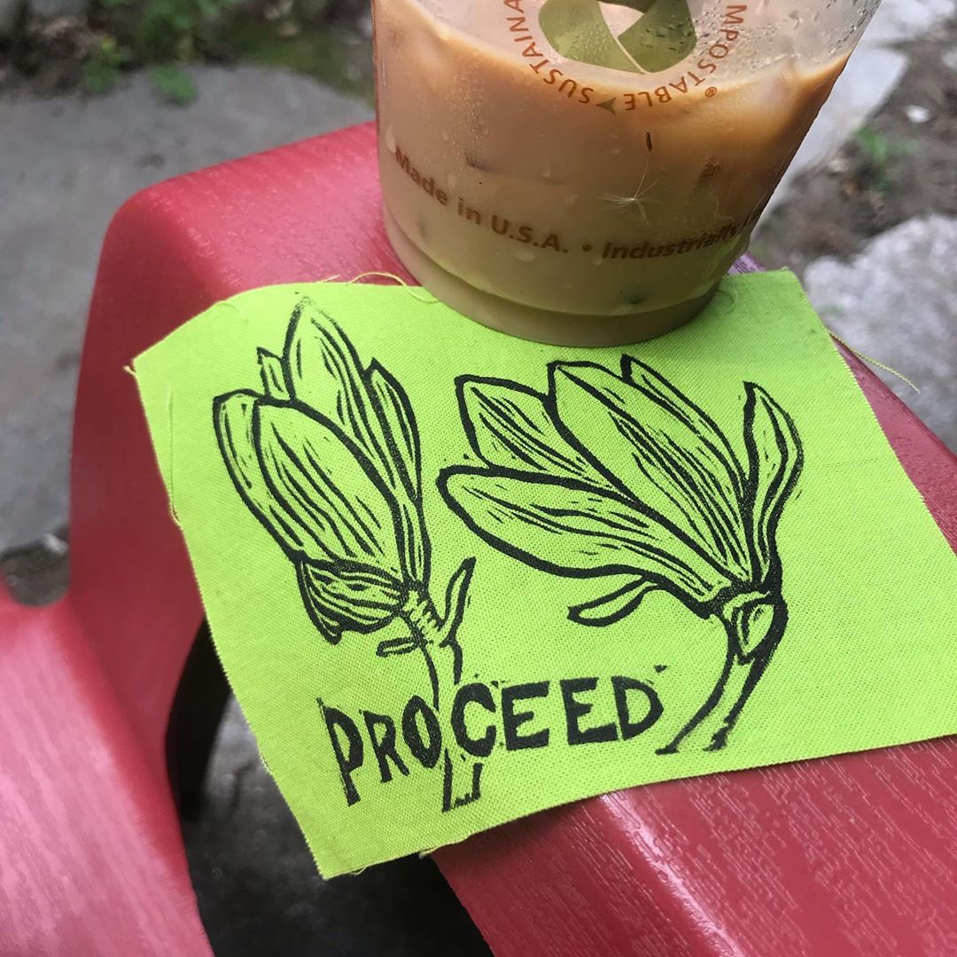 Glad we could provide a yummy drink for Nicola's ("NicolaBeeson" on Instagram) neighborhood walk. And this pic from her stroll is a reminder to proceed - to keep on keeping on! #wegotthis 👍