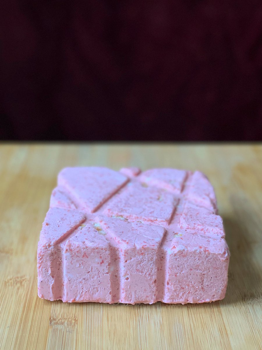 okay remember this insane recipe? I actually attempted a cake based on it (over 2 wks)here’s what the  @valrhonausa strawberry mousse cake looked like when I took it out of the freezer and unmolded it! it’s super cool & I’m proud of it  #humblebragdiet  https://twitter.com/notfolu/status/1257073520011599874?s=21  https://twitter.com/notfolu/status/1257073520011599874