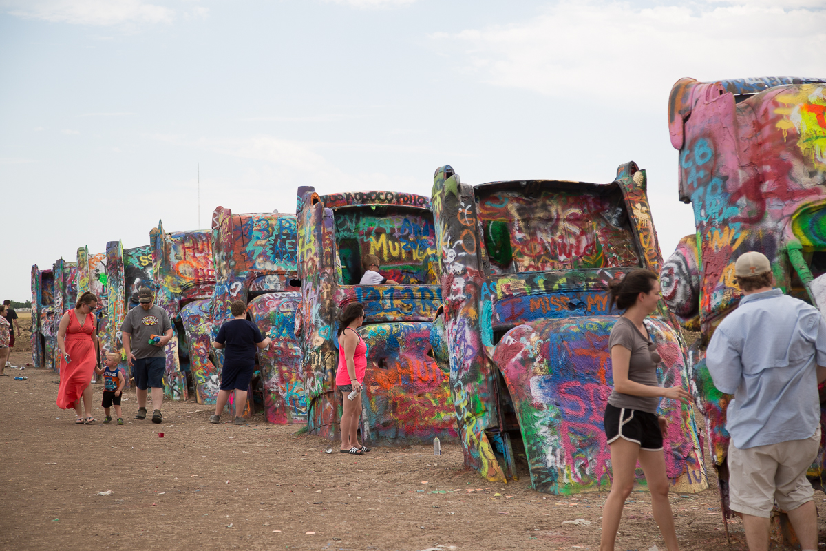 TexasKidsAdven's tweet photo. Bring your own can of spray paint &amp; leave your fleeting mark at the unique public art installation known as #cadillacranch. Kids love spraypainting vintage cars and contributing to a surprisingly beautiful collaborative artwork. → https://t.co/YsMQa7TpRr #traveltex #amarillotx https://t.co/3AqEx1xO1y