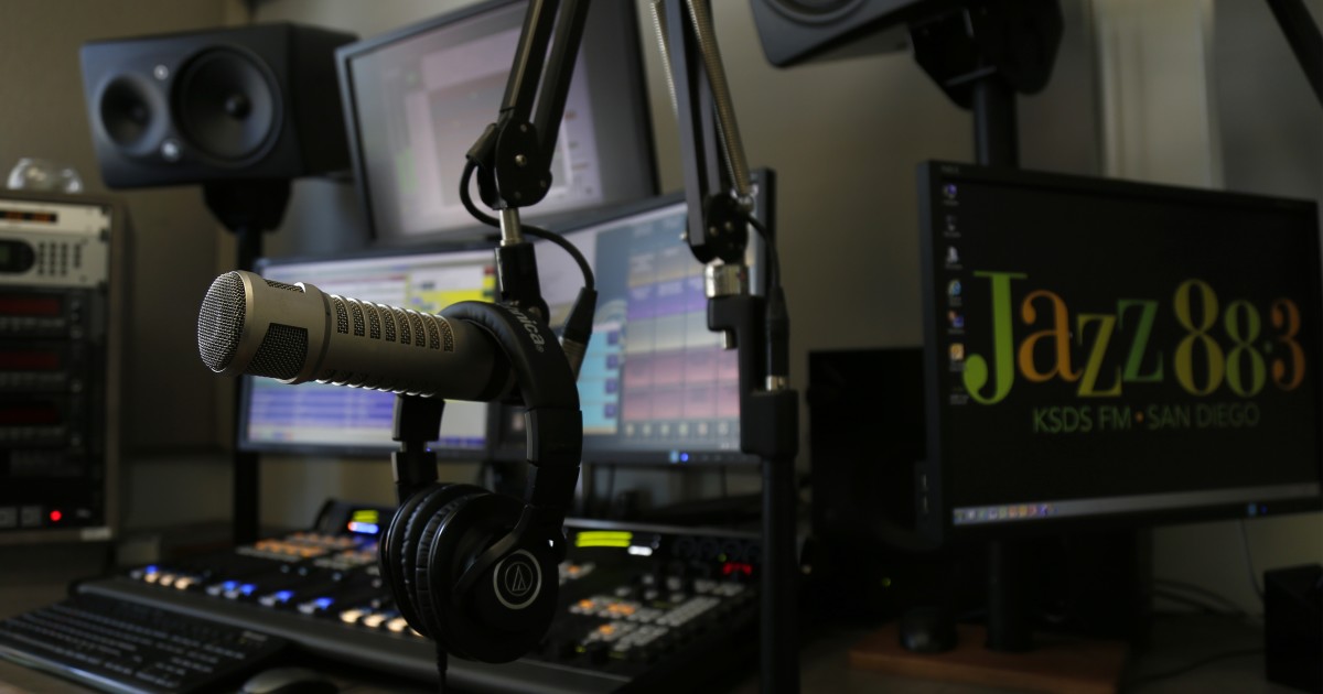 San Diego radio station KSDS Jazz 88 plays on, despite coronavirus grounding its on-air staff dlvr.it/RWrG4h