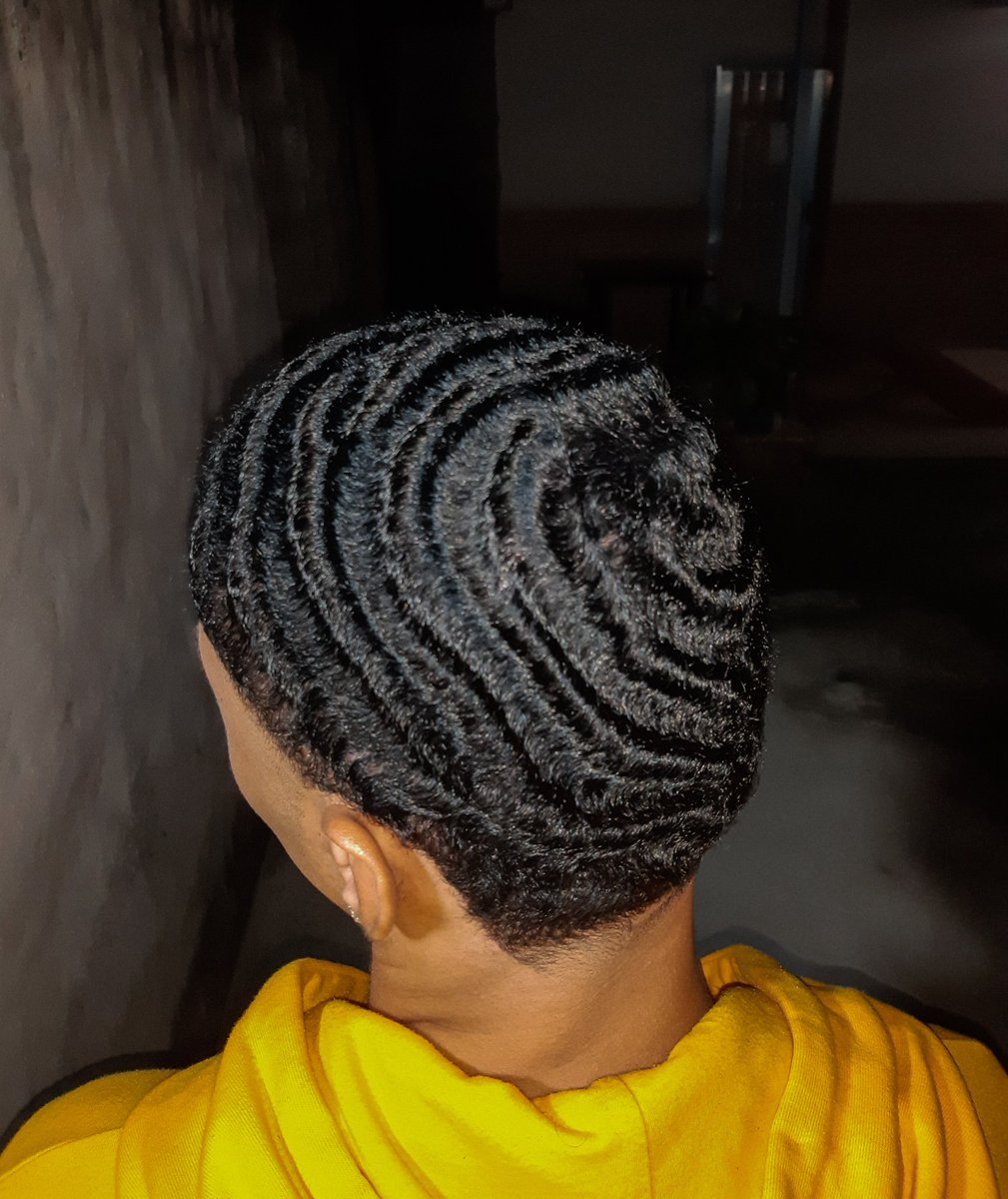 JvJiggy's tweet photo. Nikeboy π₯βοΈπ©
#nikeboyz #taperfade
#540waves #waveking https://t.co/CzyLeNx8uJ