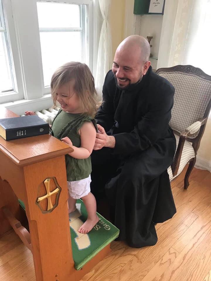 episcobaby's tweet photo. Learningg the art of praying with @PaulHCastelli. https://t.co/0Jp4C5w9EF