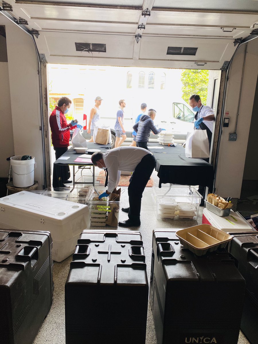 Enjoyed hosting <a href="/WayfareTavern/">wayfare tavern</a> in the Marina today. Thank you <a href="/Nextdoor/">Nextdoor</a> and <a href="/thefriley/">Sarah Friar</a> <a href="/sarahleary/">Sarah Leary</a> <a href="/niravtolia/">Nirav Tolia</a> for helping us promote it! Lots of happy people indulging in fried chicken, ribs and mac and cheese tonight! 😋🤗🙌