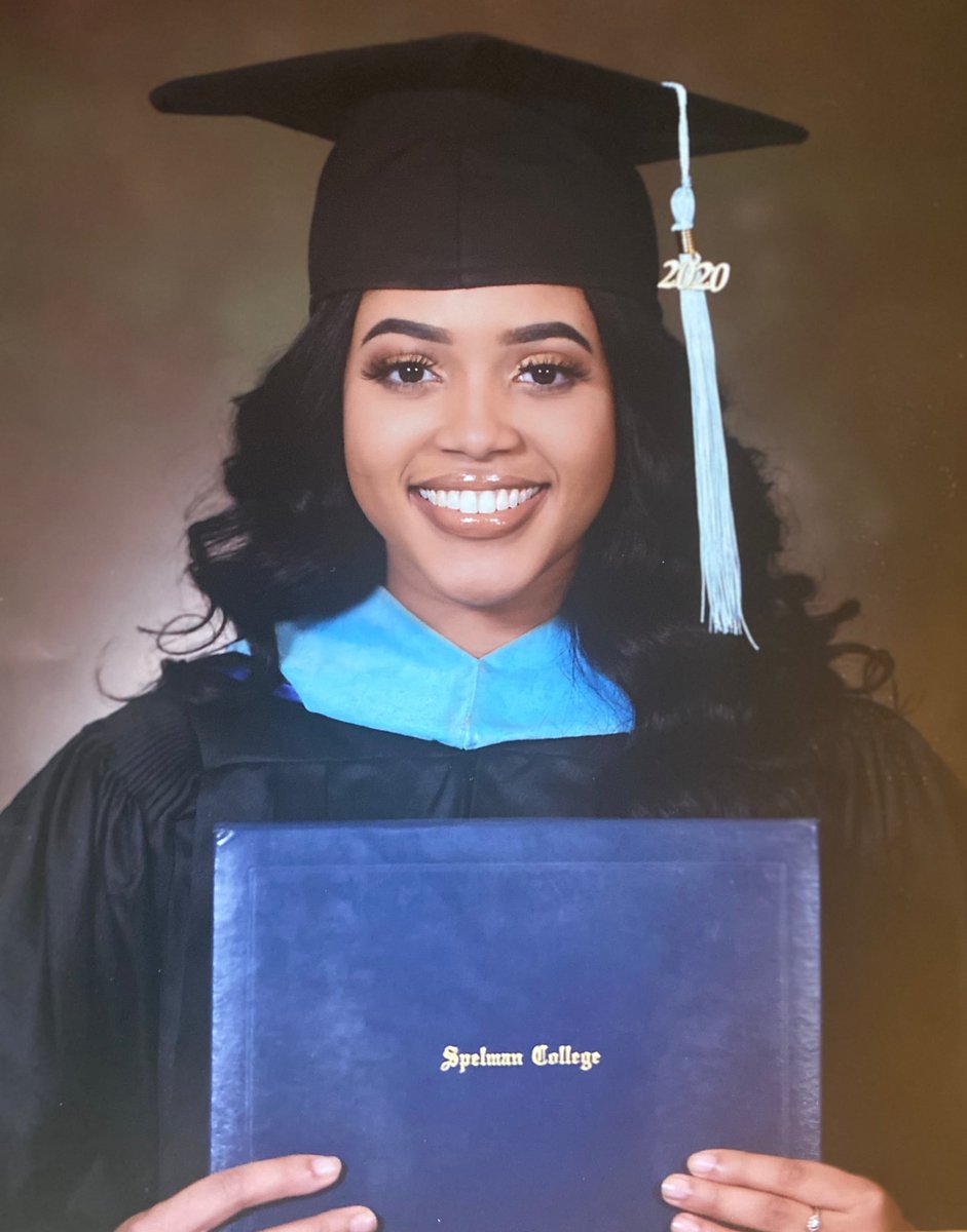 sweettay__'s tweet photo. A Bill Gates Scholar, a first generation college student, and now, a Spelman Woman. https://t.co/DIKabQzSHP