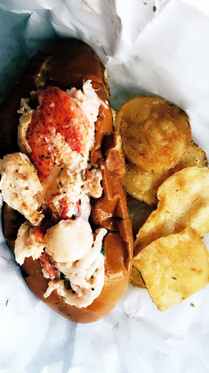 villaintexas's tweet photo. Just had my first Lobster Roll in Dallas @EHsandwich 🦞 

I give it a fat 10 🔥

Thank you @JulitoGuwop for putting me on... https://t.co/dQOKU6SJ3v