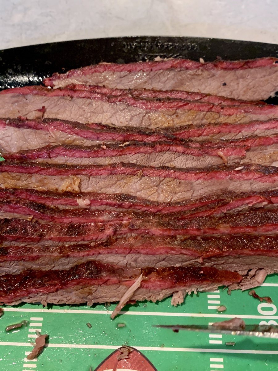 SimbaSimms_'s tweet photo. Ummmmm. You guys. #BBQpadawan https://t.co/ASnFAeNe1i