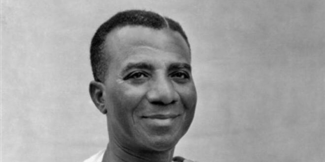 Sylvanus OlympioPère de l’indépendance du Togo. Ce fut également le premier président de la république togolaise en 1960. Il avait pour volonté de rompre avec le franc et de créer sa propre monnaie. Il est assassiné en 1963