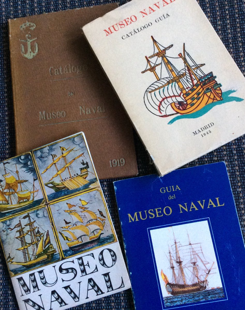 felalinde's tweet photo. Ordenando y clasificando los libros, los cuadernos, libretas, librillos, archivos...
Encuentro estas Guías y Catálogos de mi querido y admirado ⁦@Museo_Naval⁩. https://t.co/JlU0UnfWwy