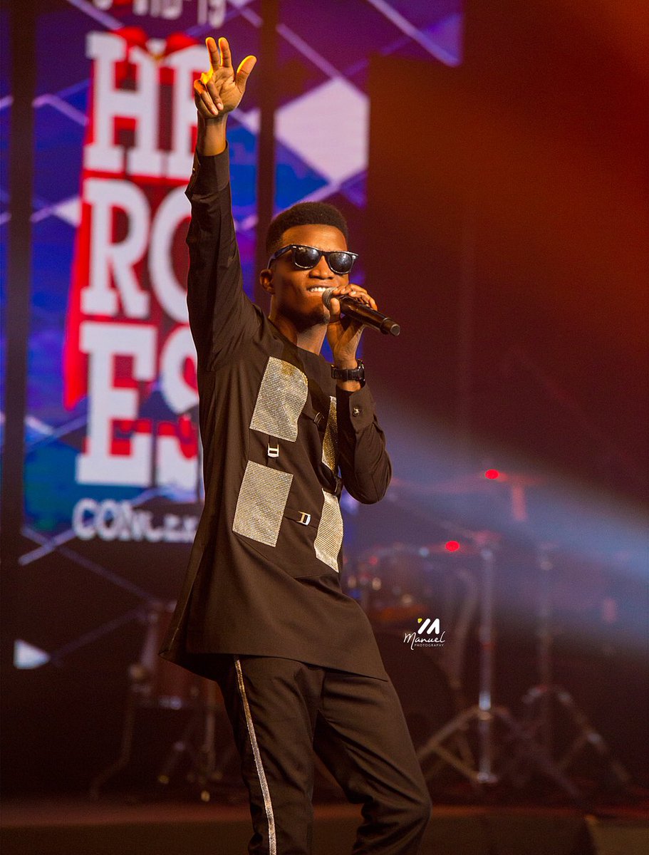 KinaataGh's tweet photo. Bigups to our frontline health workers for your endless efforts in fighting this global pandemic. You are indeed our Heroes!! 👩🏾‍⚕️💉🙌🏾🙏🏾🤝👏🏾
The VGMA Covid-19 Heroes Concert was a great show! #WearAMask #VGMA #VGMA20 #TeamMooove @GHMusicAwards @CharterhouseGH @tv3_ghana https://t.co/rshWRNrrIw