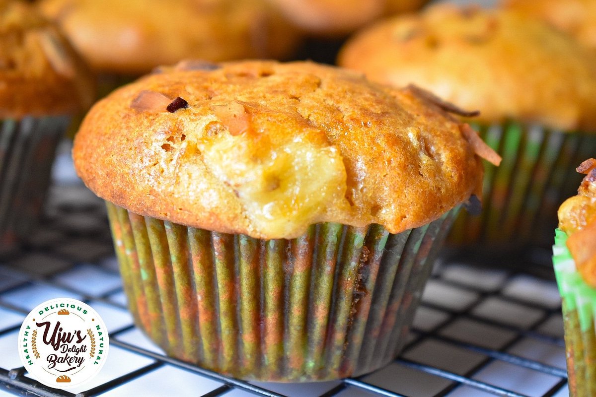 b_obianuju's tweet photo. Pineapple muffins with coconut shavings 😍😍😍
The customer said "Hmm, the taste is something else" 😂... Best served chilled ❤️
- ₦2,300 for 12 muffins/Loaf
Please RT 🙏❤️
#okotabaker #lagosbaker #bananabread #pineapplebread #nosugar #fitfam #noartificialflavour #staysafe https://t.co/o3trjtJyM1