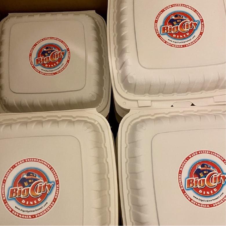 BCDlane's tweet image. THANK YOU to the frontline🚑HEROES at Straub🏥Medical Center for keeping Hawaii safe &amp;amp; healthy! We hope the Straub team refueled &amp;amp; enjoyed the 30 MAHALO MEALS prepared by @BigCityDiner powered by a grant from the @CPBHawaii Foundation to #KeepHawaiiCooking