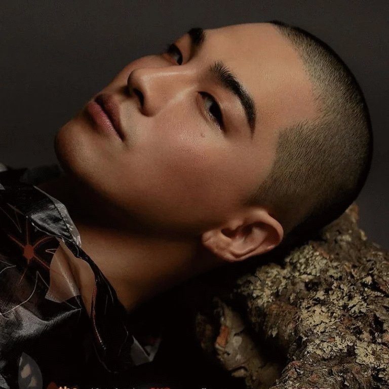 rocksVIP16's tweet image. To the only sun that rises even in the middle of the storm for VIPs, who never fails to share even the last candy in his pocket, &amp;amp; take away all our pain with his voice, have a great day @Realtaeyang! We wish you all the best 🤗😘
#DarlingTaeyangDay 
#나의빛_나의태양_생일축하해