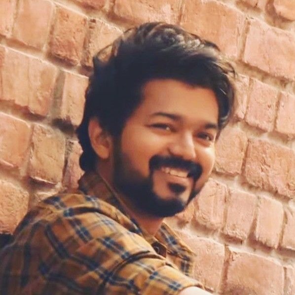2)The ALWAYS BE HAPPY Smile of our  #Master  #ThalapathyVIJAY  #MasterTrailer  @actorvijay