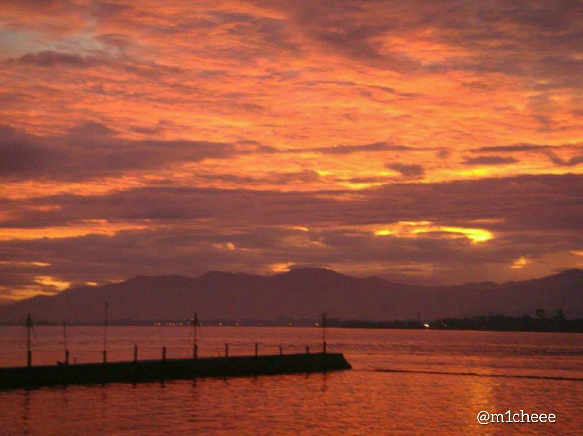 Sunset @ Samal Island, Davao City  #sunset   #beach   #samaisland   #davaocity   #philippines   #travelpic   #phonephotography