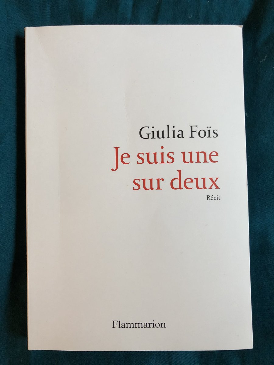 Il y a des livres essentiels. «Je suis une sur deux » de @Giulia_Fois_ en est un. Chez Flammarion. A lire et faire lire absolument.
