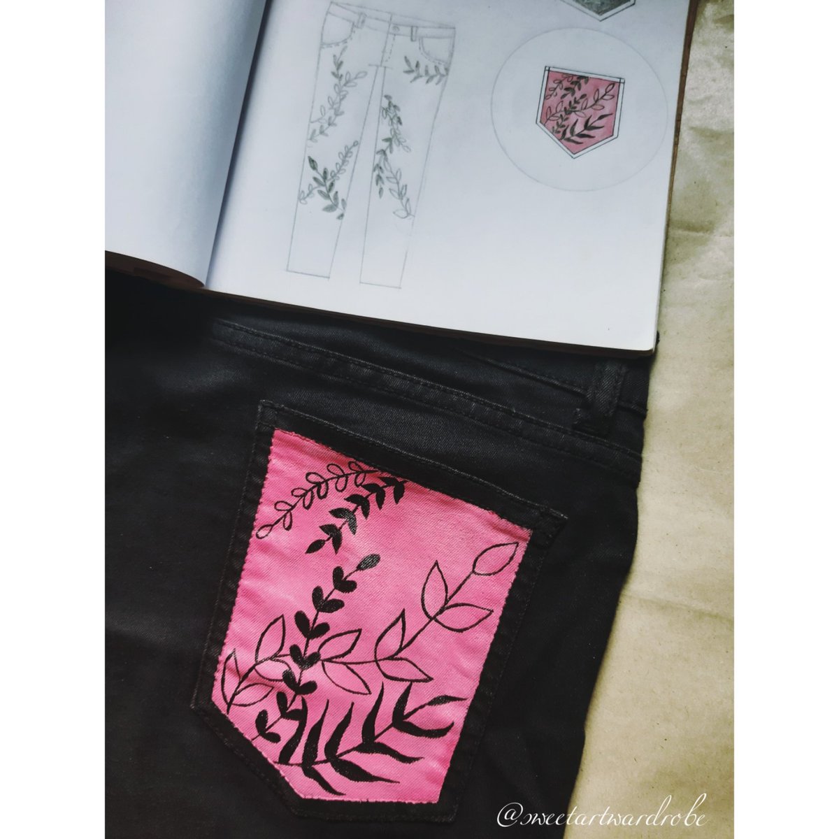 SweetyNayek's tweet photo. Grab yourself some old denim garment.Give them a new breath of  life, soon they will become your favourite item of clothing.
Make your everyday denim more you! 
Denim jeans by @dressberryindia
#denim #jeans #customized #painting #fashiondesigner #styling #fashioninfluencer #art https://t.co/S01f1DIBsg